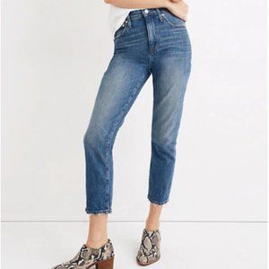 The High-Rise Slim Boyjean in Lavern Wash